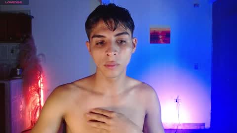 Snapshot of alejito_collins1 chatting on February 2, 2025, 11:11 pm Alejo online show from February 2, 2025, 11:11 pm