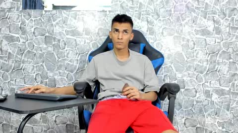 alejo peverell online show from April 2, 2026, 7:33 pm