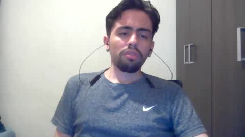 Snapshot of alejo_shy chatting on December 15, 2024, 4:07 am alejo_shy online show from December 15, 2024, 4:07 am
