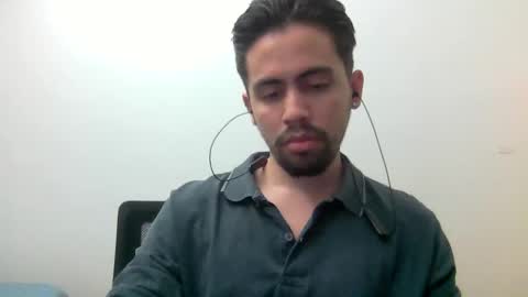 Snapshot of alejo_shy chatting on January 6, 2025, 2:15 am alejo_shy online show from January 6, 2025, 2:15 am