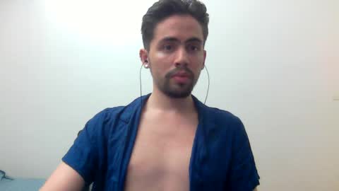 Snapshot of alejo_shy chatting on January 7, 2025, 2:53 am alejo_shy online show from January 7, 2025, 2:53 am