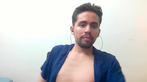 Snapshot of alejo_shy chatting on January 7, 2025, 5:54 am alejo_shy online show from January 7, 2025, 5:54 am