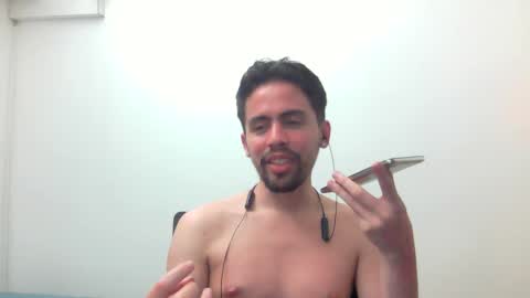 Snapshot of alejo_shy chatting on January 11, 2025, 2:41 am alejo_shy online show from January 11, 2025, 2:41 am