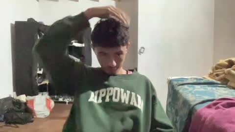 alejoochoa2222 online show from November 24, 2025, 6:57 am