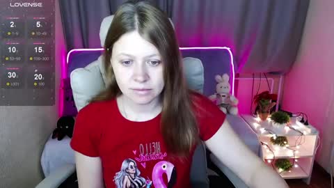Snapshot of alekasamui chatting on December 11, 2024, 1:26 am Aleksa online show from December 11, 2024, 1:26 am
