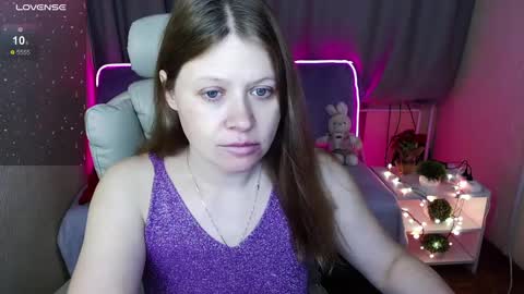 Snapshot of alekasamui chatting on December 20, 2024, 3:47 am Aleksa online show from December 20, 2024, 3:47 am