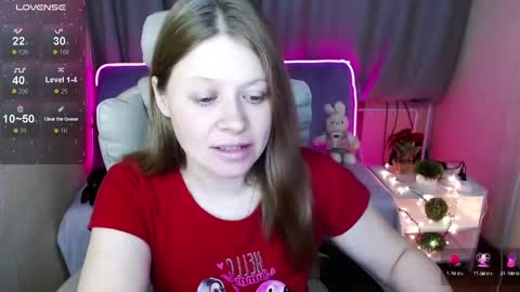 Snapshot of alekasamui chatting on December 20, 2024, 11:05 pm Aleksa online show from December 20, 2024, 11:05 pm