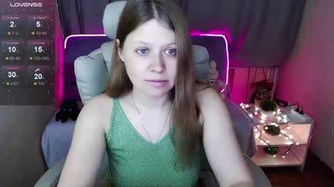 Snapshot of alekasamui chatting on January 5, 2025, 3:32 am Aleksa online show from January 5, 2025, 3:32 am
