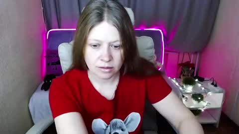 Snapshot of alekasamui chatting on February 17, 2025, 1:47 am Aleksa online show from February 17, 2025, 1:47 am