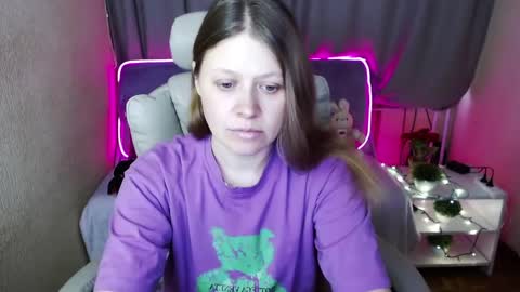 Snapshot of alekasamui chatting on March 5, 2025, 4:34 am Aleksa online show from March 5, 2025, 4:34 am