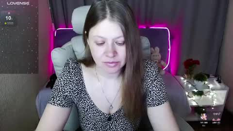 Snapshot of alekasamui chatting on March 10, 2025, 10:24 pm Aleksa online show from March 10, 2025, 10:24 pm