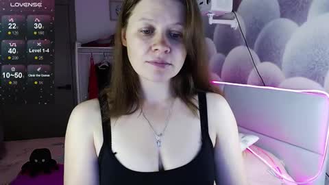 Snapshot of alekasamui chatting on September 11, 2025, 8:03 am Aleksa online show from September 11, 2025, 8:03 am