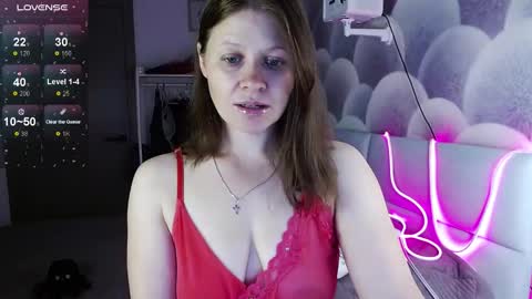Snapshot of alekasamui chatting on September 13, 2025, 9:31 am Aleksa online show from September 13, 2025, 9:31 am