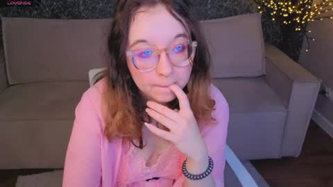 Aleks online show from April 28, 2026, 2:27 am