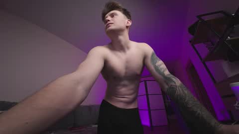 Alex and Linar online show from November 23, 2025, 4:18 pm