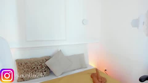 Snapshot of aleksandra_miller chatting on March 8, 2025, 12:30 pm Aleksandra online show from March 8, 2025, 12:30 pm