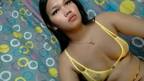 Kimmygirl online show from January 19, 2025, 7:37 pm