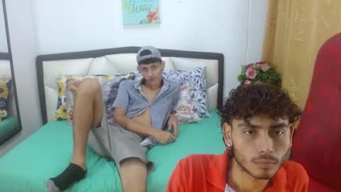 Snapshot of alenders chatting on September 20, 2025, 11:06 pm ALENDERS online show from September 20, 2025, 11:06 pm