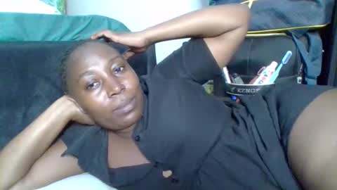 Noreen Kennth and Emilly online show from November 9, 2025, 8:18 pm