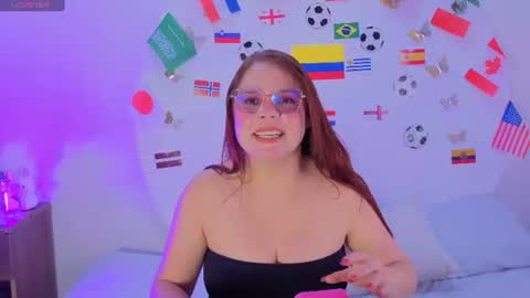 Snapshot of alesia_rose chatting on June 27, 2026, 7:52 pm Ambar online show from June 27, 2026, 7:52 pm