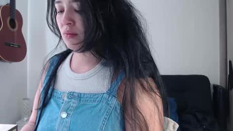 Snapshot of aleska_bell69 chatting on March 25, 2026, 4:13 pm Aleska online show from March 25, 2026, 4:13 pm