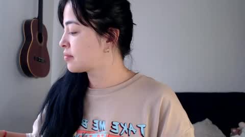 Snapshot of aleska_bell69 chatting on May 22, 2026, 4:45 pm Aleska online show from May 22, 2026, 4:45 pm