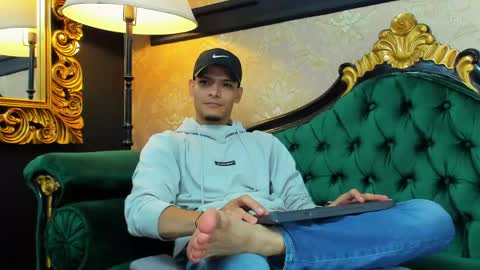 Alessandro King online show from May 25, 2026, 9:43 pm