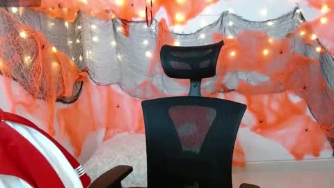 Alessandra Leblanc online show from October 1, 2025, 10:21 am