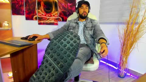 Snapshot of alessandro__wye chatting on January 7, 2025, 6:38 am ALESSANDRO WYE online show from January 7, 2025, 6:38 am