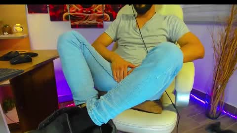 Snapshot of alessandro__wye chatting on January 12, 2025, 12:23 pm ALESSANDRO WYE online show from January 12, 2025, 12:23 pm