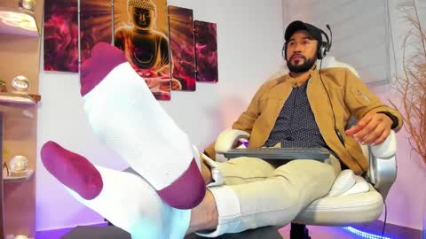 Snapshot of alessandro__wye chatting on February 28, 2025, 8:42 am ALESSANDRO WYE online show from February 28, 2025, 8:42 am