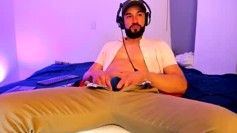 Snapshot of alessandro__wye chatting on December 3, 2025, 6:54 am ALESSANDRO WYE online show from December 3, 2025, 6:54 am