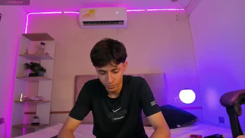 Alessandro Dybala online show from March 4, 2025, 2:53 pm