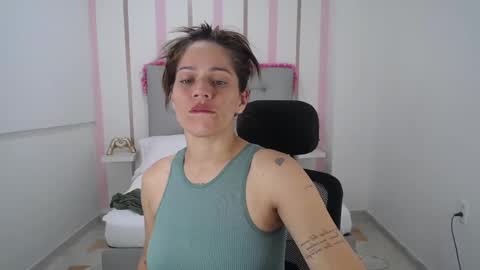 Snapshot of alessia_beth chatting on January 17, 2025, 2:39 am ALESSIA online show from January 17, 2025, 2:39 am