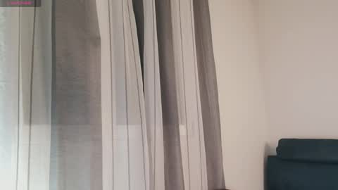 alessia_bloom_ online show from April 15, 2026, 7:10 pm