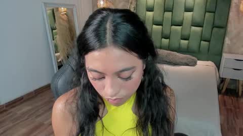 Snapshot of alessia_storm_ chatting on May 8, 2026, 3:45 am Alessia online show from May 8, 2026, 3:45 am