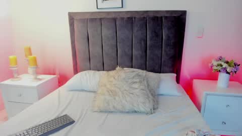 alessiaowen_ online show from April 12, 2026, 7:41 pm