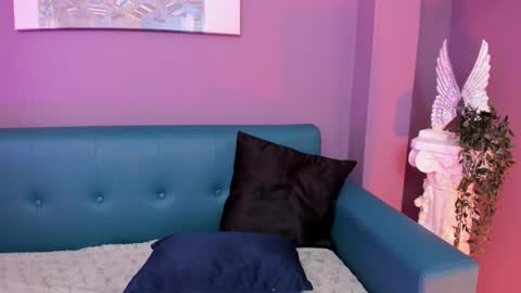 Snapshot of alessiia__ chatting on November 27, 2025, 6:04 am alessiia__ online show from November 27, 2025, 6:04 am