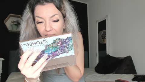 alesys69 online show from January 16, 2025, 10:55 pm