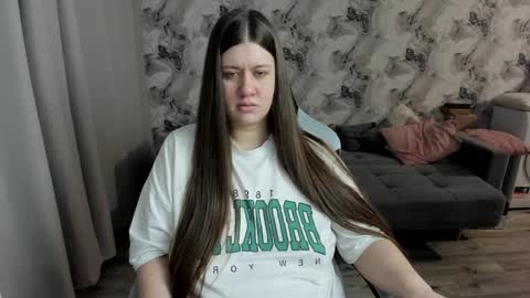 Snapshot of aletta_oushen chatting on February 14, 2026, 12:13 pm Aletta Oushen online show from February 14, 2026, 12:13 pm