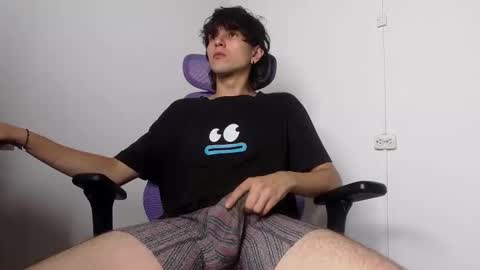 Snapshot of alex_connorr chatting on February 11, 2026, 11:32 pm alex_connorr online show from February 11, 2026, 11:32 pm