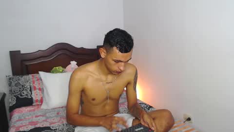 Snapshot of alex_diorrr chatting on February 15, 2025, 4:34 pm Alex online show from February 15, 2025, 4:34 pm