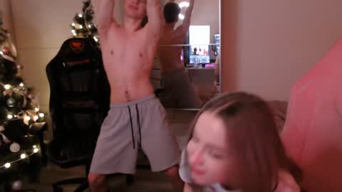 Alex online show from January 1, 2025, 3:02 am