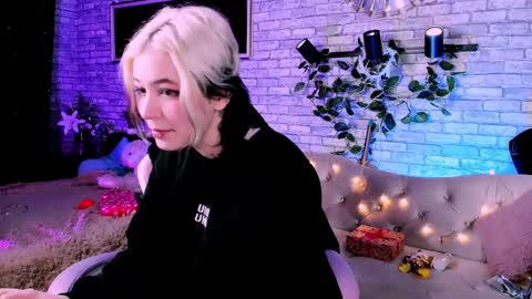 Snapshot of alex_howell chatting on January 5, 2025, 11:44 pm alex_howell online show from January 5, 2025, 11:44 pm