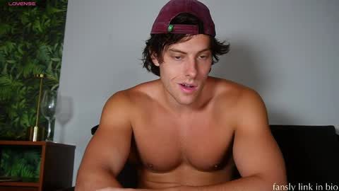 Alex Stone online show from May 1, 2026, 5:06 pm