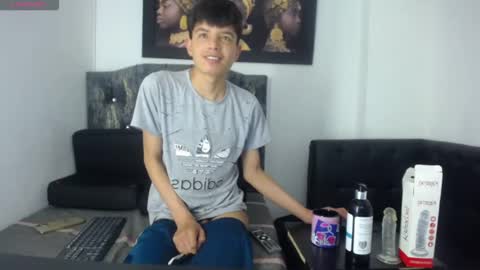 alex_it0 online show from May 20, 2026, 8:37 pm