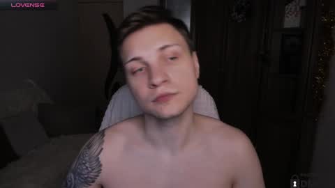 alex_milson online show from December 22, 2025, 6:38 pm