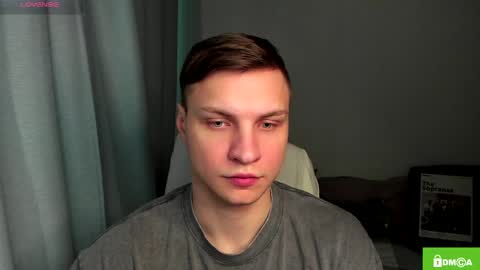 alex_milson online show from May 5, 2026, 5:21 pm