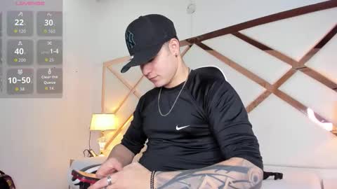 Snapshot of alex_pierce_ chatting on February 18, 2026, 7:10 pm Alex online show from February 18, 2026, 7:10 pm