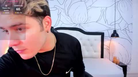 Snapshot of alex_pierce_ chatting on March 2, 2026, 7:54 pm Alex online show from March 2, 2026, 7:54 pm